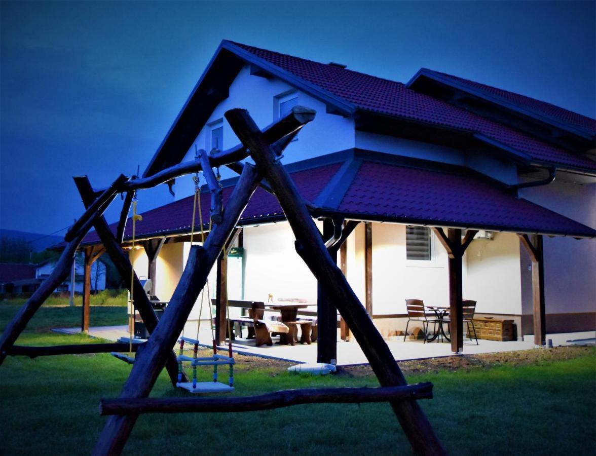 Guest House Tonka Otočac Esterno foto