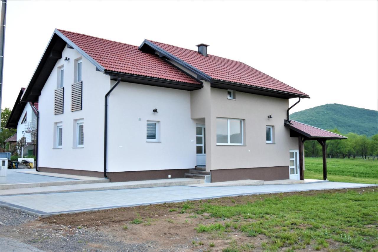 Guest House Tonka Otočac Esterno foto